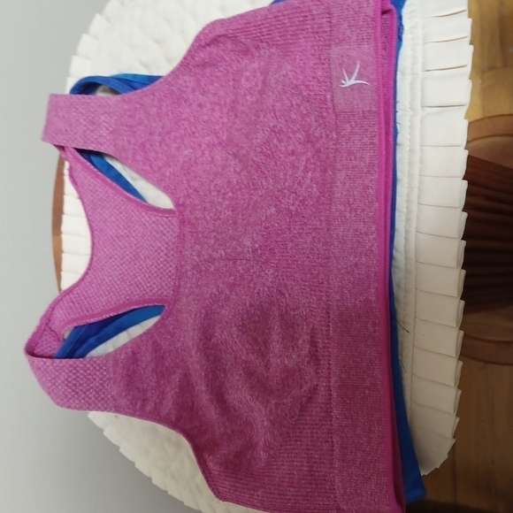 UNDER ARMOUR + Danskin SWIM WEAR TOPS SIZE M 2 FOR 1 PRICE - Picture 2 of 6